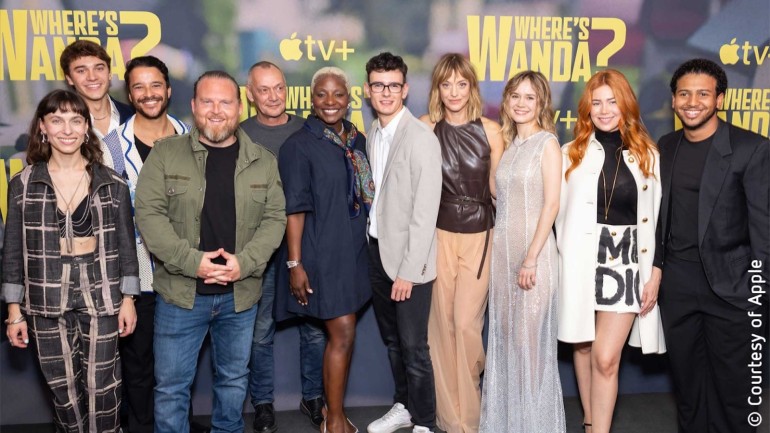 Senita Huskic, Frederic Balonier, Kostja Ullmann, Axel Stein, Torsten Michaelis, Nikeata Thompson, Leo Simon, Heike Makatsch, Lea Drinda, Palina Rojinski und Aaron Maldonado-Morales bei der Premiere von WHERE’S WANDA? in Berlin (von links)